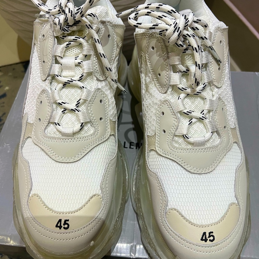 Balenciaga triple S Clear sole